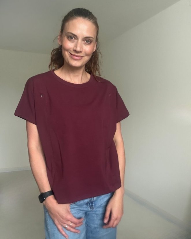 Kojicí tričko se zipem Kira, oversized – bordo