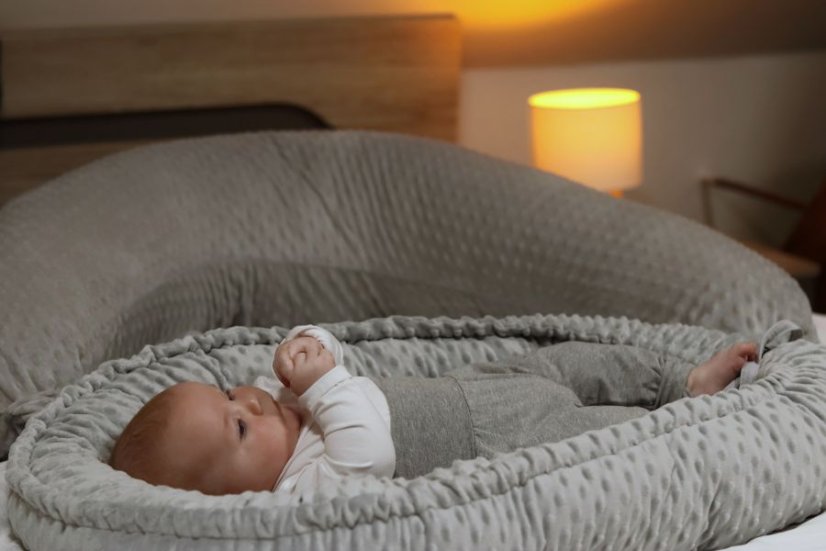 Baby nest for newborns – large MINKY design from birth, grey
