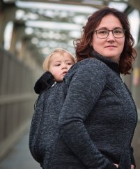 Babywearing sweater Lisa, black