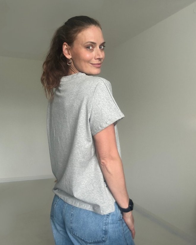 Majica za dojenje z zadrgo Kira, oversized – siv melange