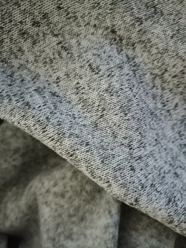 Fleece, 1 Meter, graue Akzente