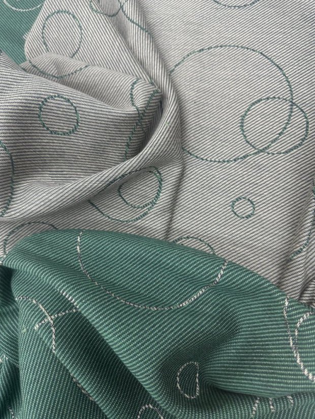 Zbytek metráže: Silná bavlněná žakárová tkanina 260 gr/m2 (zelená/šedobéžová)