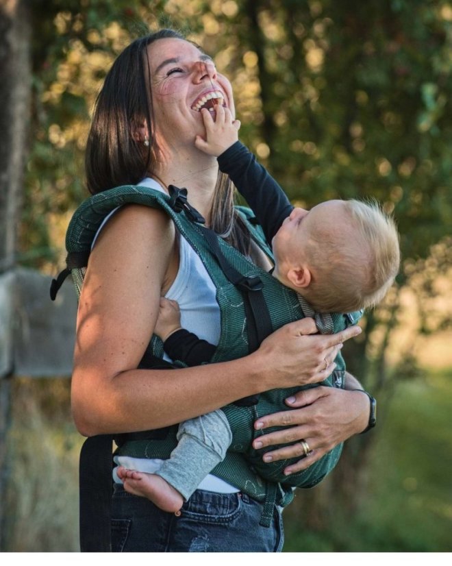 Ergonomische Babytrage für Toddler Dan, grün