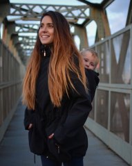 Softshellová bunda na nosenie detí Alice + TĚHOTENSKÁ VSADKA, čierna