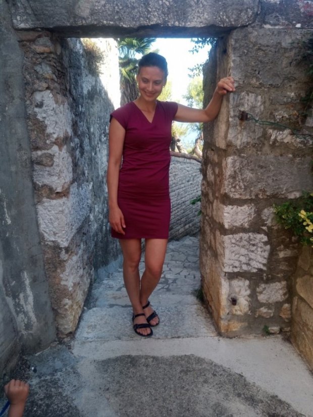 Dámske šaty (i na dojčenie) Amália, mini rukáv, cyklámen - Veľkosť: XS/S