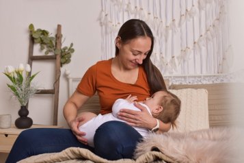 Comfortable and discreet breastfeeding in a nursing t-shirt