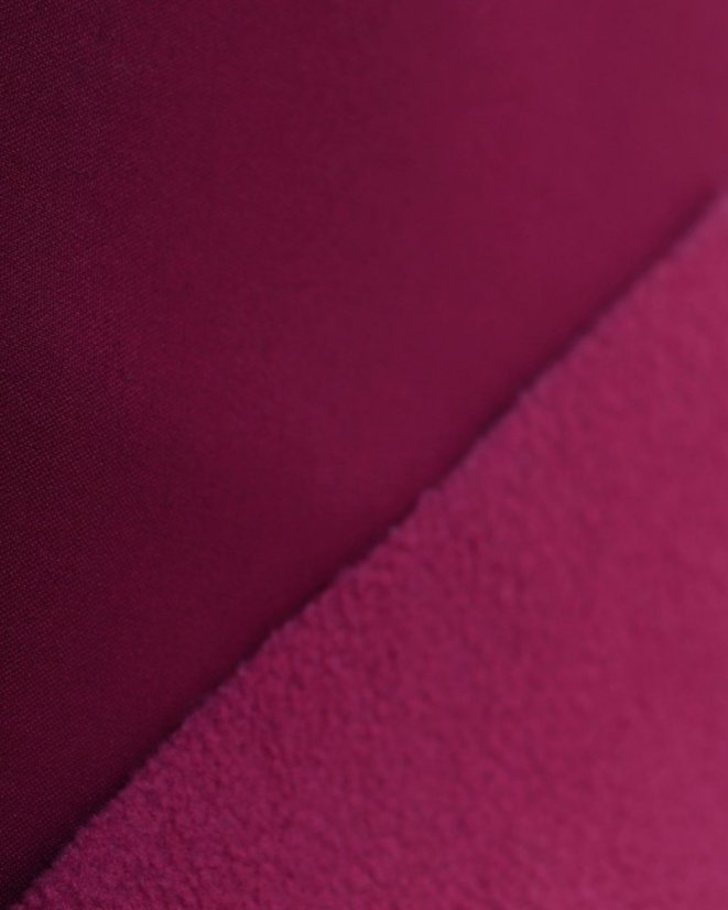 Zvyšok látky: zimný fleecový softshell, fuchsiový