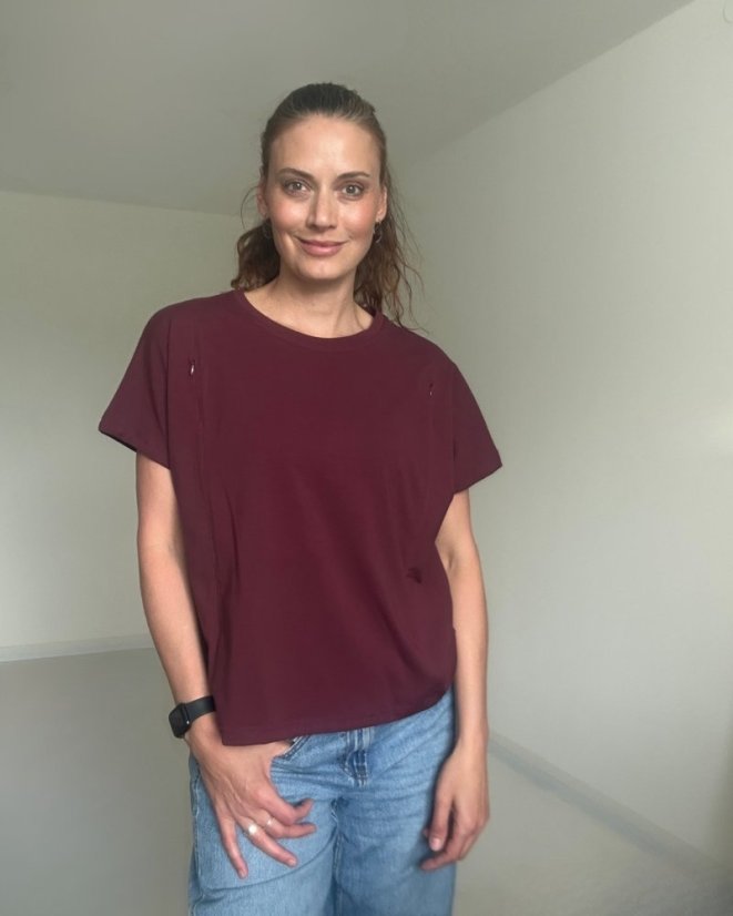 Kojicí tričko se zipem Kira, oversized – bordo