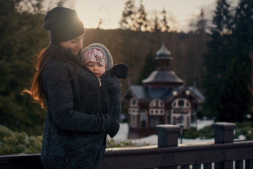 Nosící svetr (přední nošení) Elsa, černý, M + TĚHOTENSKÁ VSADKA