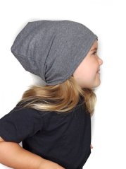 Detská čiapka bavlnená, obojstranná, tmavo sivý melír + slivkovo fialová